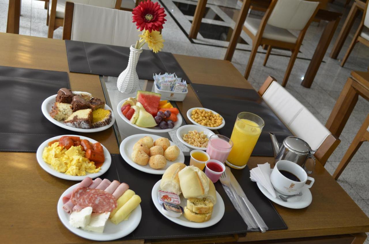 Constantino Hotel E Eventos Juiz de Fora Luaran gambar A typical continental breakfast