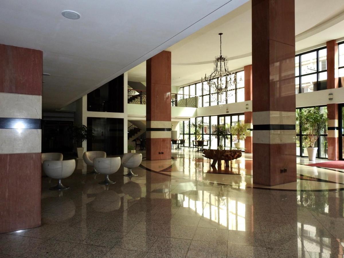 Constantino Hotel E Eventos Juiz de Fora Luaran gambar Lobby of the hotel